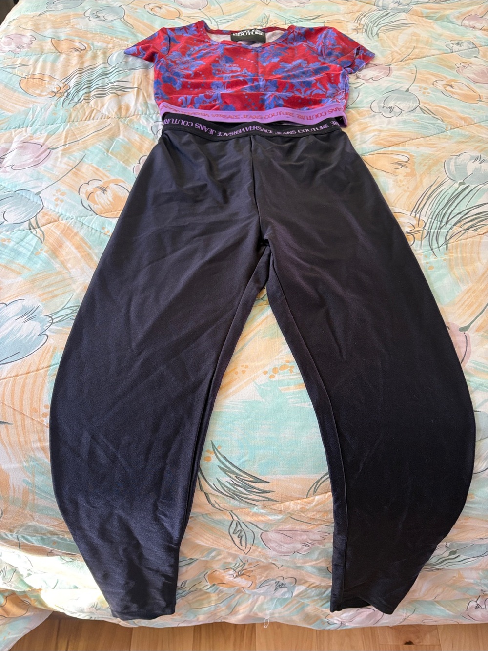 Versace Jeans Couture Red & Blue Floral Top with Black legging Set - Picture 2 of 3